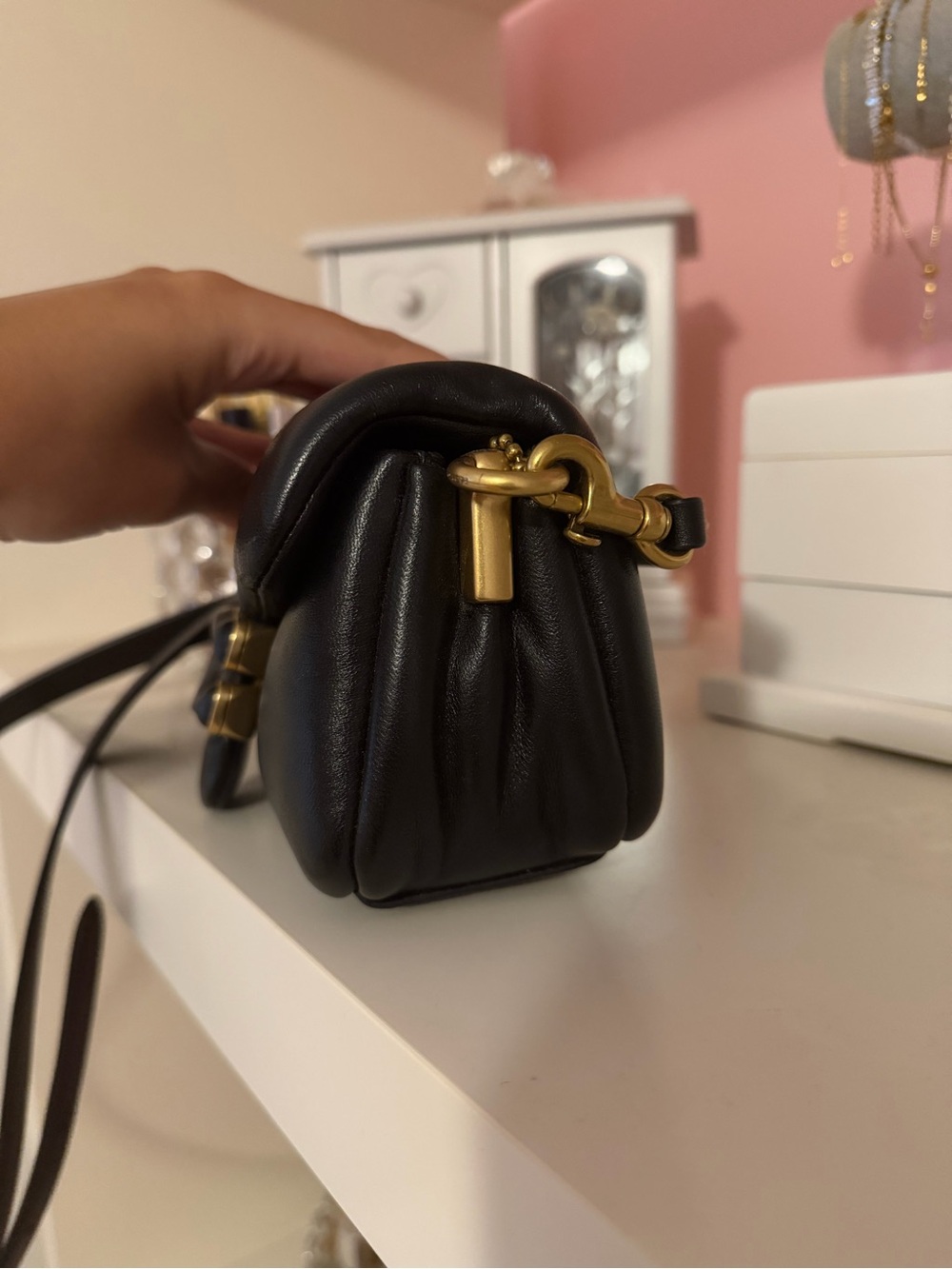 Coach Pillow Tabby 18 – Black Nappa Leather (Like New) - Picture 5 of 7